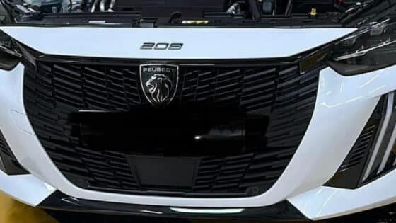Premières images de la Peugeot 208 restylée avant le reveal de juillet