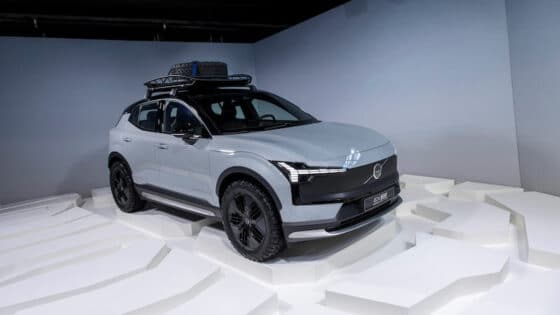 Volvo EX30 Cross Country