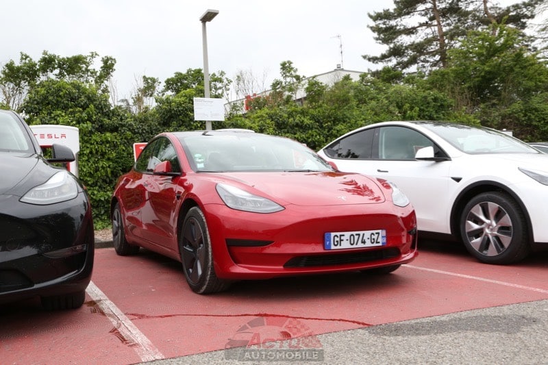 Une Tesla Model 3 à 250 $ que les enfants devraient adorer - Les Numériques