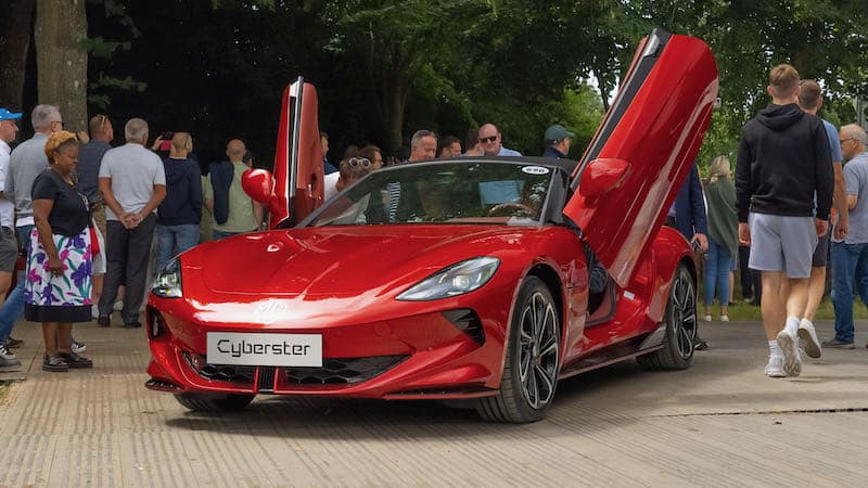 Le MG Cyberster en première mondiale à Goodwood