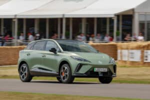 la MG4 XPOWER à Goodwood