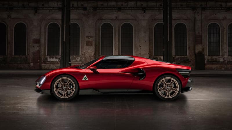 Alfa Romeo nous ressort une supercar avec la 33 Stradale