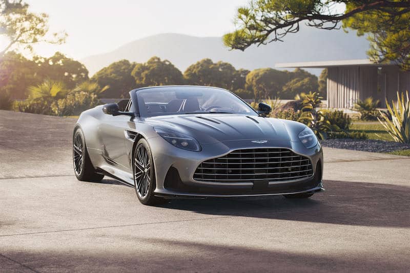 Aston Martin DB12 Volante