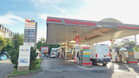 Les prix plafonnés à 1,99 € deviennent une réalité dans les stations Total Energies