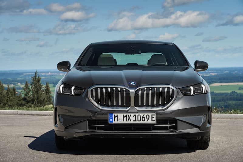 BMW ajoute les 530e et 550e xDrive au catalogue de la nouvelle Série 5