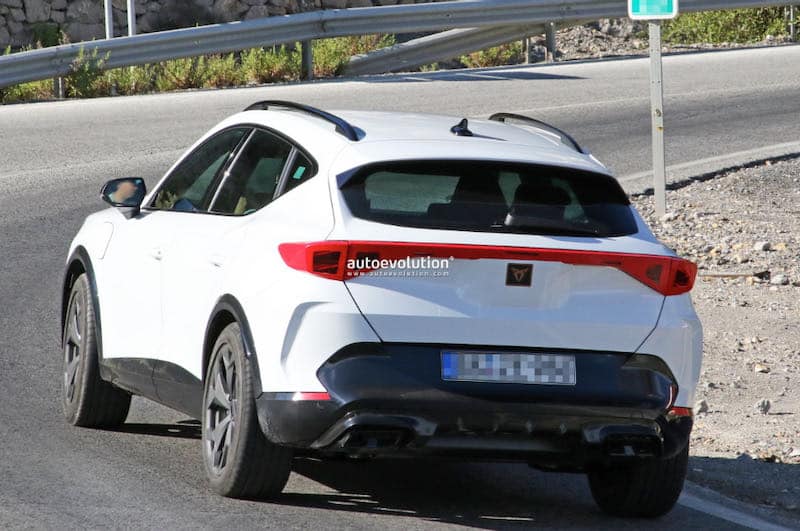 Le Cupra Formentor sera bientôt restylé - image : autoevolution.com