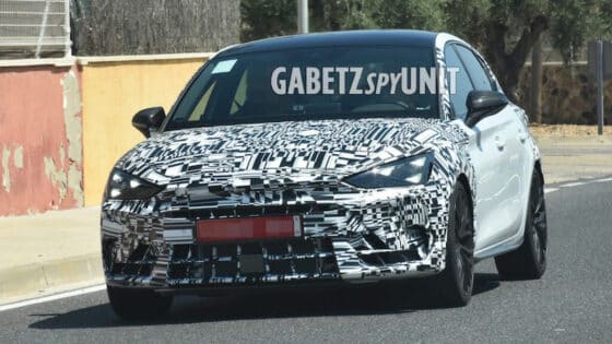 La Cupra Leon restylée surprise en essais