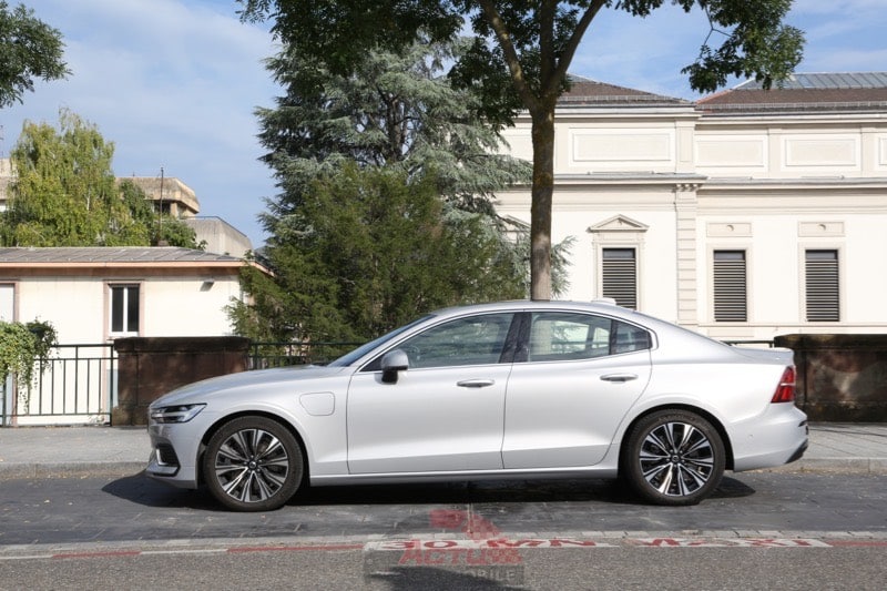 Cette Volvo S60 mise sur l'élégance