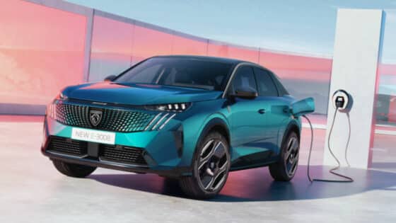Le premier Peugeot e-3008 électrique s'annonce avec 700 km d'autonomie