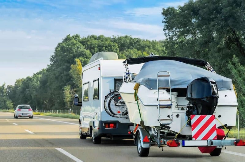 Attelage pour camping-car : nos conseils pour ne pas vous tromper lors du choix