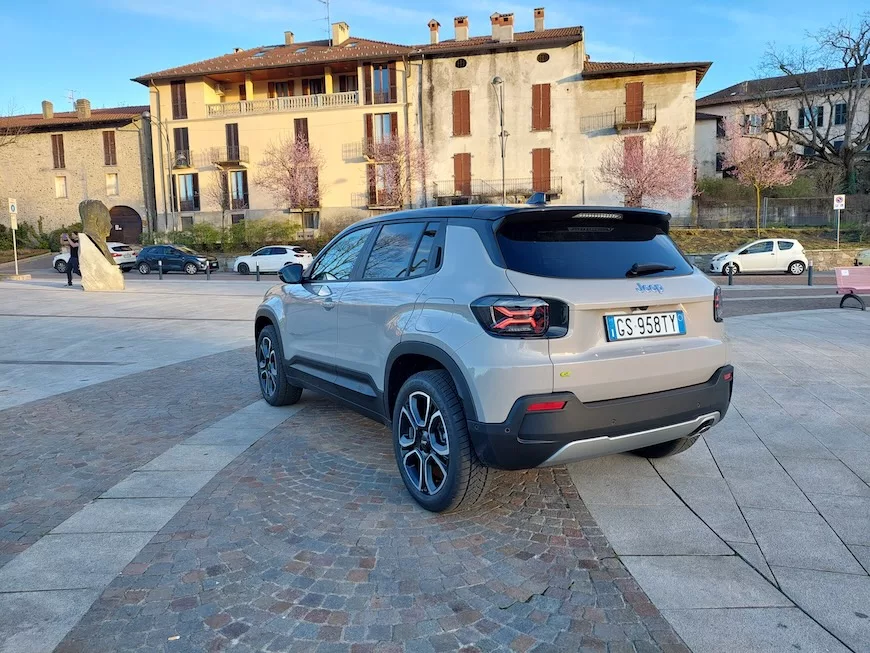 Jeep Avenger e-Hybrid