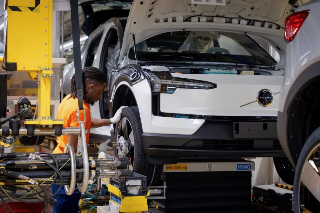 Le Volvo EX30 dans l'usine belge de Gent