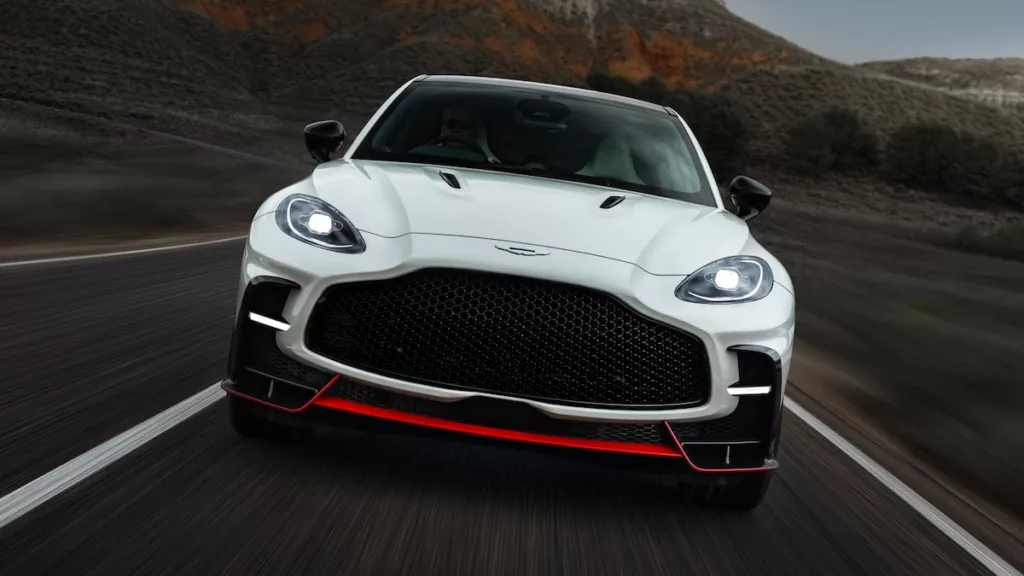 Aston Martin DBX S