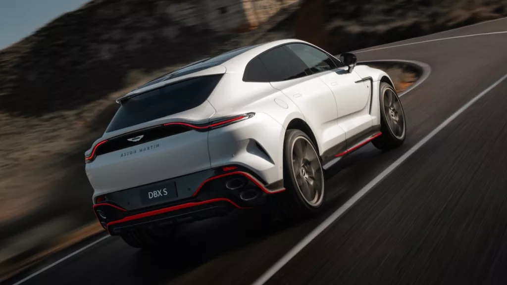 Aston Martin DBX S
