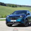 Essai Peugeot e-3008 Dual Motor