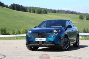 Essai Peugeot e-3008 Dual Motor