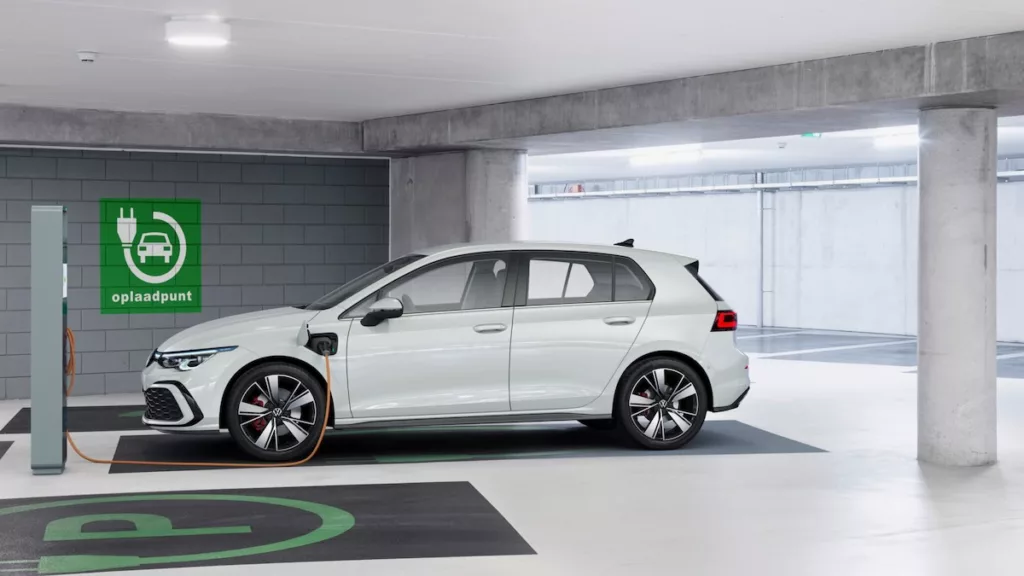 La Volkswagen Golf 8 GTE