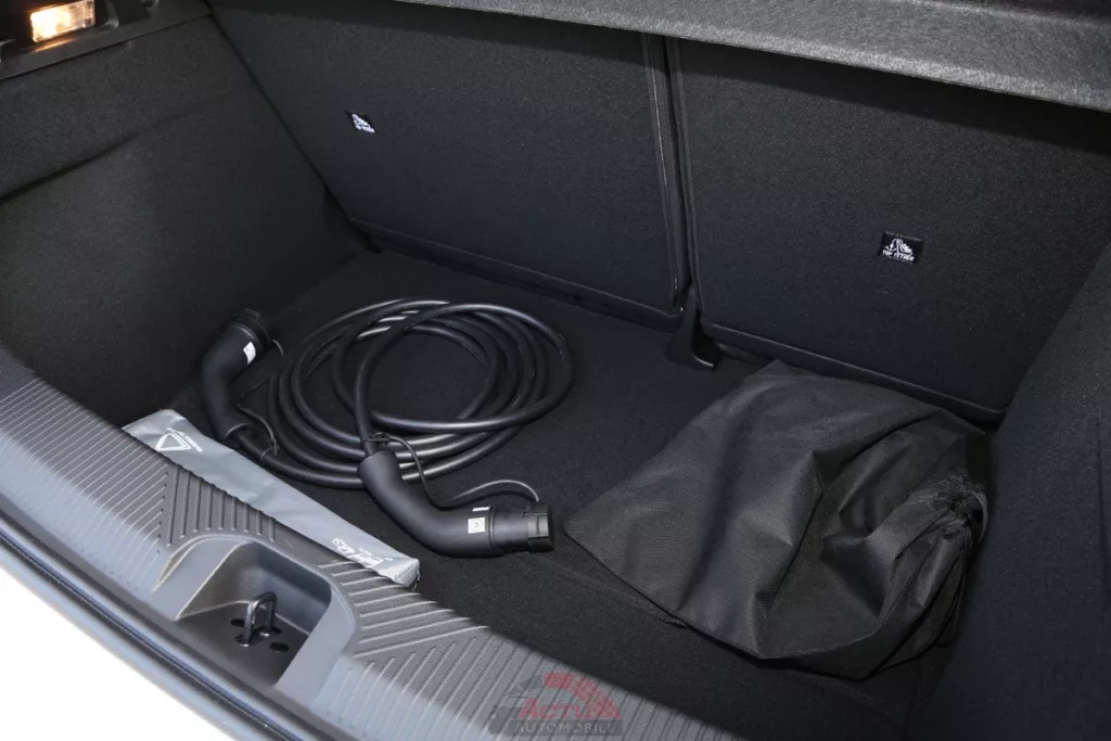 Seuil haut, mais capacité de 326 litres digne de ce nom pour le coffre de l'A290