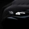 Le futur Audi Q3 révèle son bloc optique avant le reveal