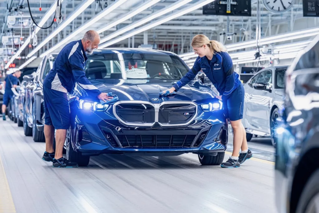 BMW : déjà trois millions de voitures électrifiées