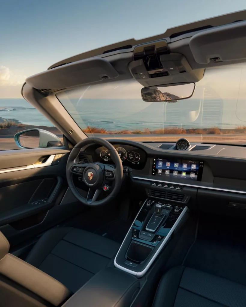 L'habitacle inimitable de la 911