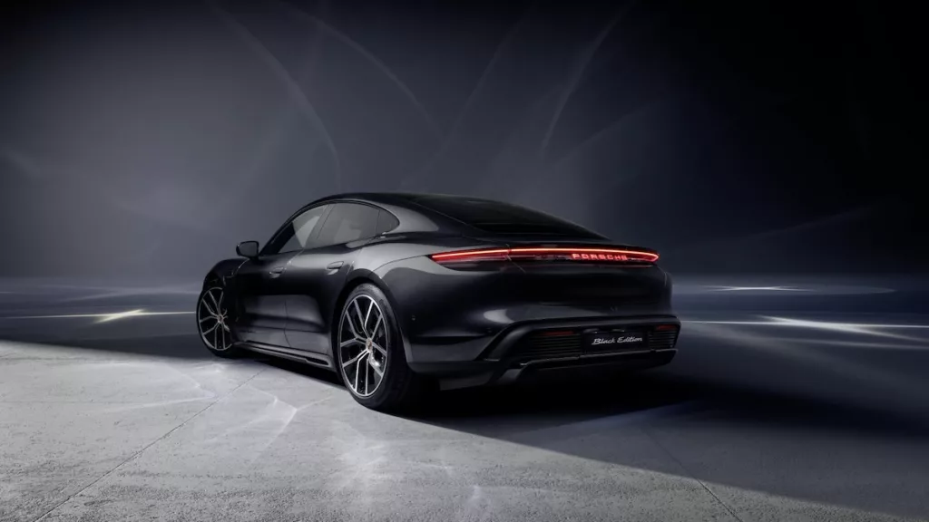 Taycan Black Edition