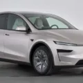 Tesla Model Y : une version XXL crée le buzz