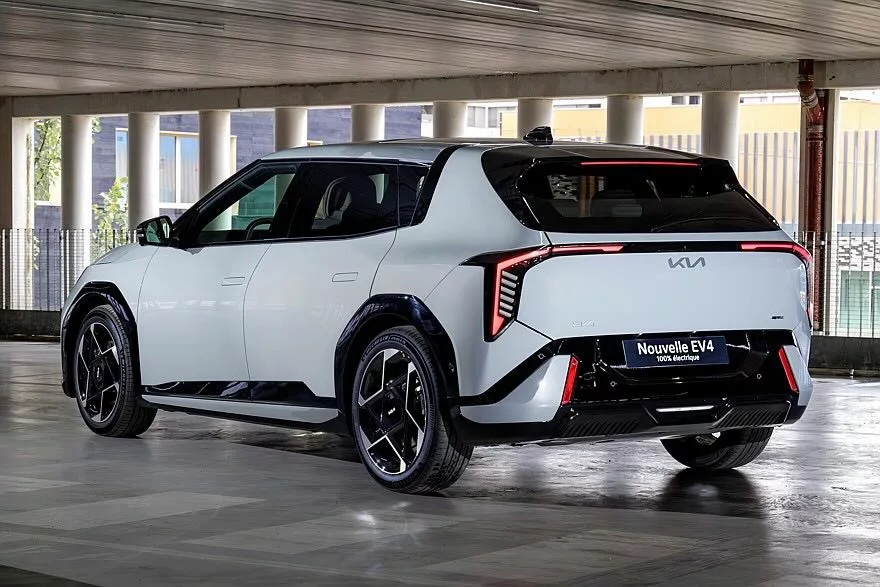 Kia EV4