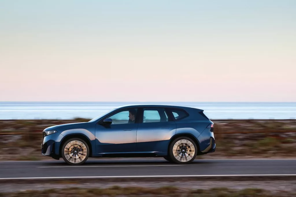 BMW iX3 2026