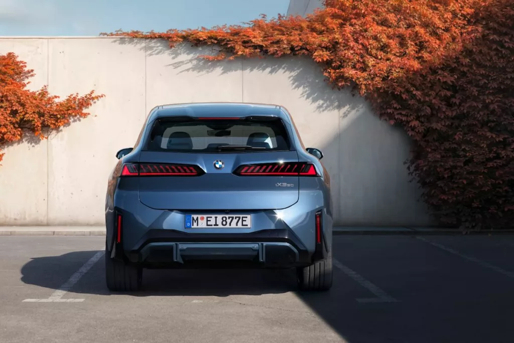 BMW iX3 2026