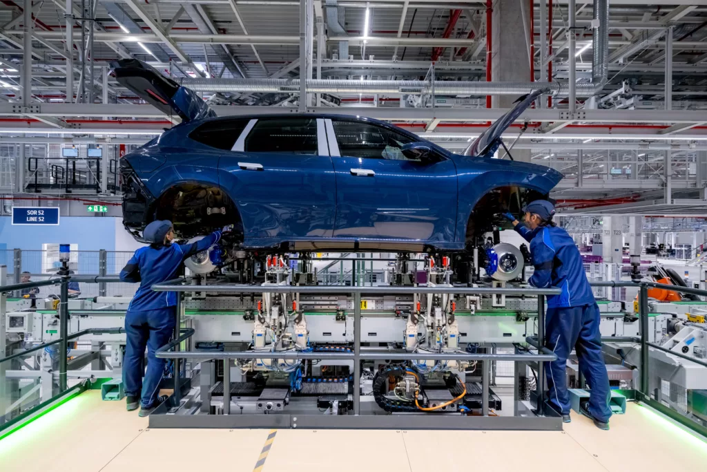 Le BMW iX3 en production dans l'usine de Debrecen