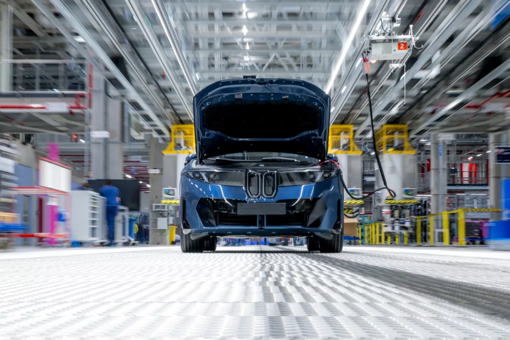 Le BMW iX3 en production dans l'usine de Debrecen