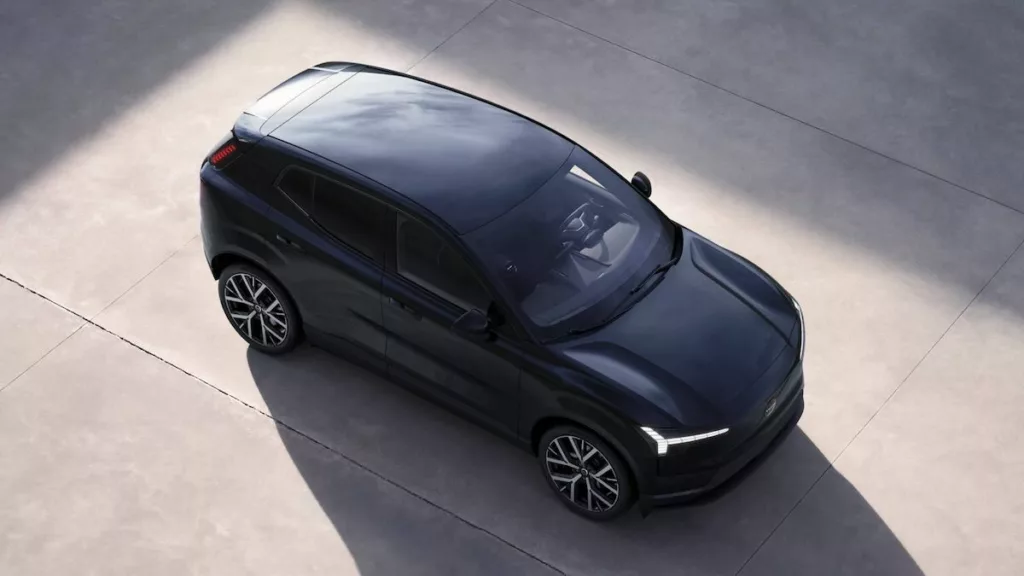 Volvo EX30 Black Edition