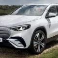 Mercedes GLA 3 - illustration : Kolesa