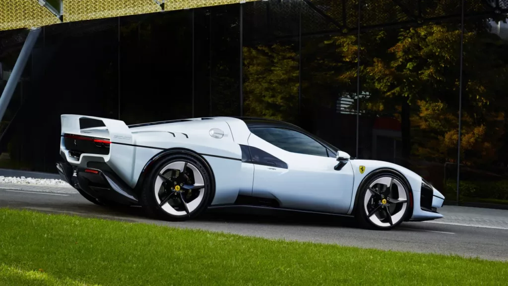 Ferrari SC40