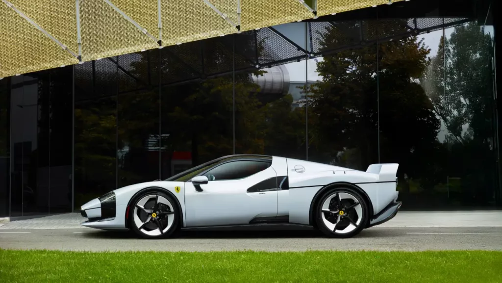 Ferrari SC40