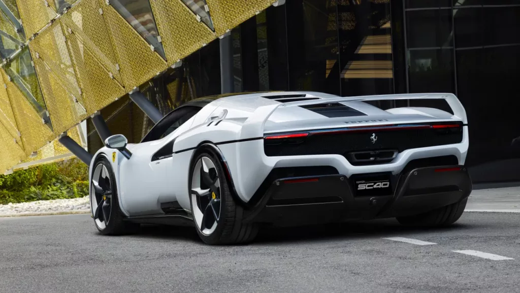 Ferrari SC40