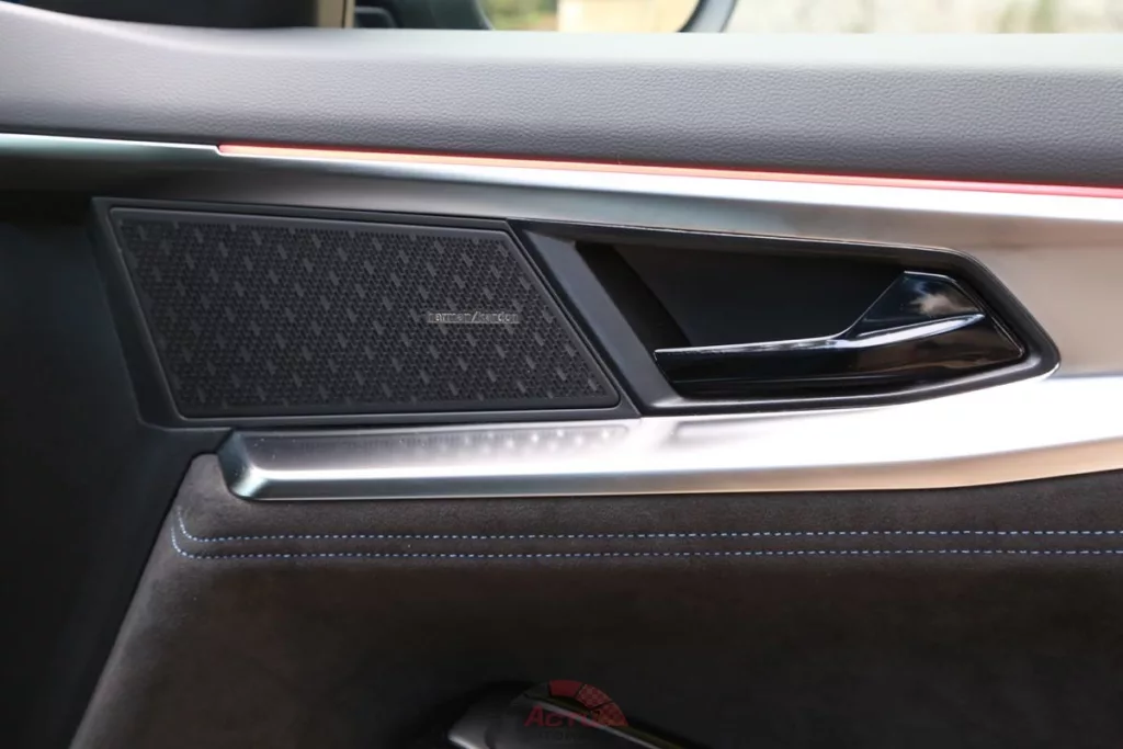 L'option Hifi Harman Kardon est facturée 650 euros