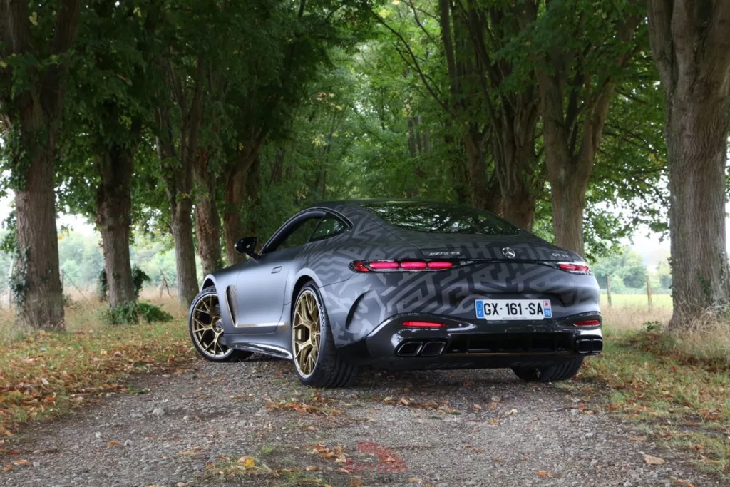 L'arrière de la nouvelle AMG GT ne manque pas de cachet
