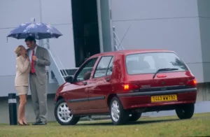 La Clio est la star du stand Renault Epoqu'Auto à Lyon
