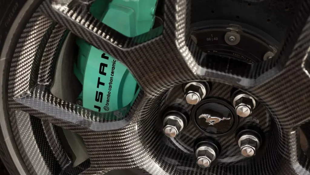 Ford Mustang Dark Horse SC