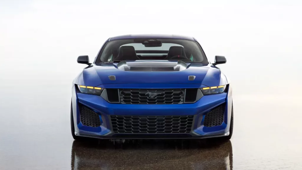 Ford Mustang Dark Horse SC