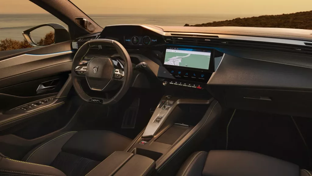 Peugeot 408 restylée