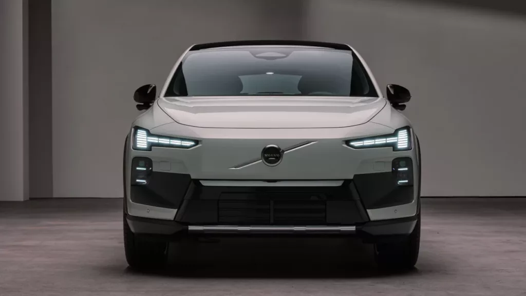 Volvo EX60 Cross Country