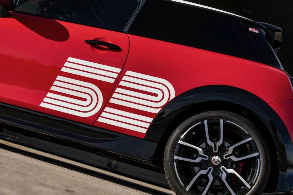 Mini 1965 Victory Edition