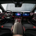 Mercedes-AMG GT 4 portes Coupé : un intérieur pensé comme un cockpit de performance