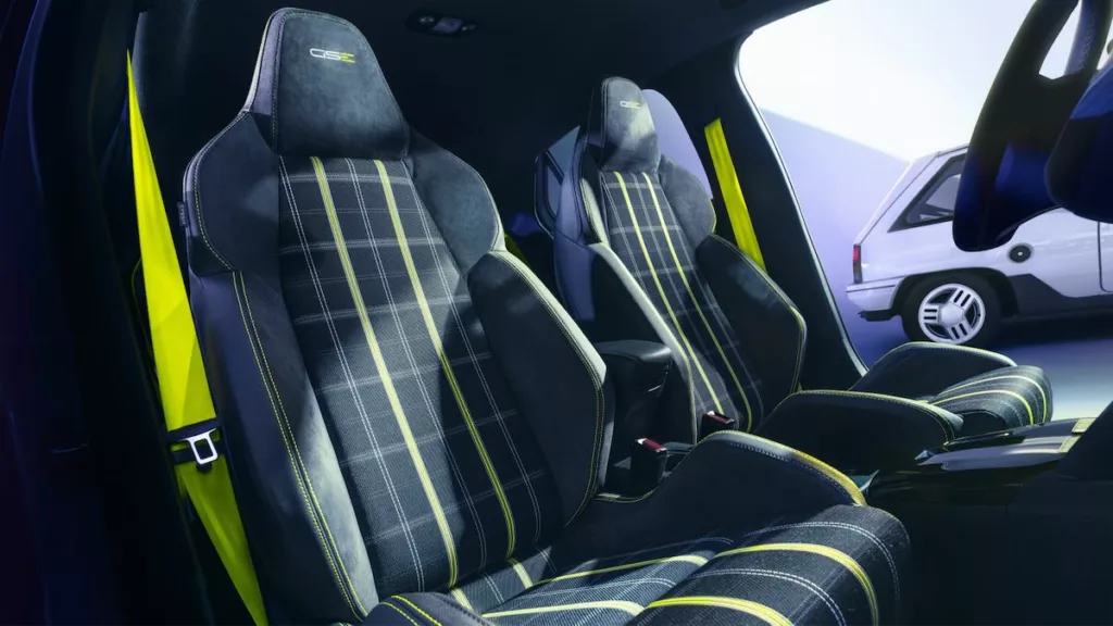 Les sièges sport de la Corsa GSE 2026