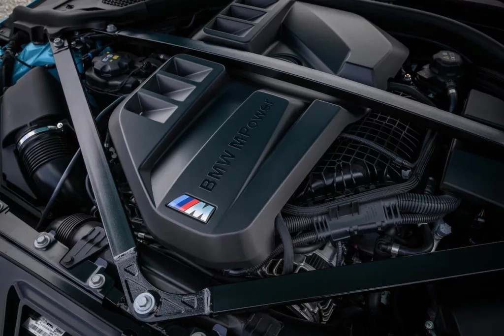 BMW M2 xDrive