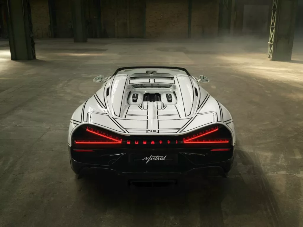 Bugatti W16 Mistral Blanc Éternel