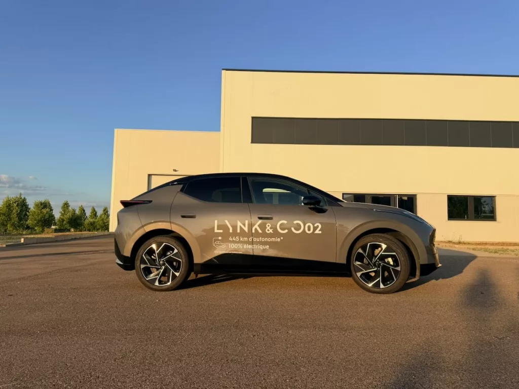 La capacité de la seule batterie disponible est de 66 kWh